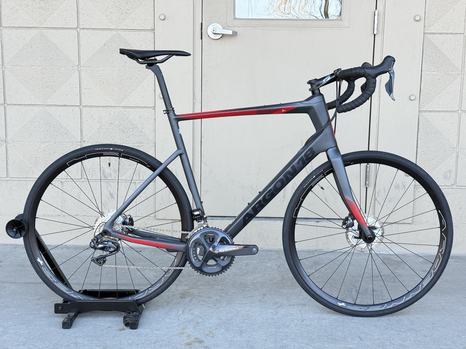 Argon 18 Krypton GF Road Bike X-Large Black Red Disc Shimano Ultegra Di2  700C