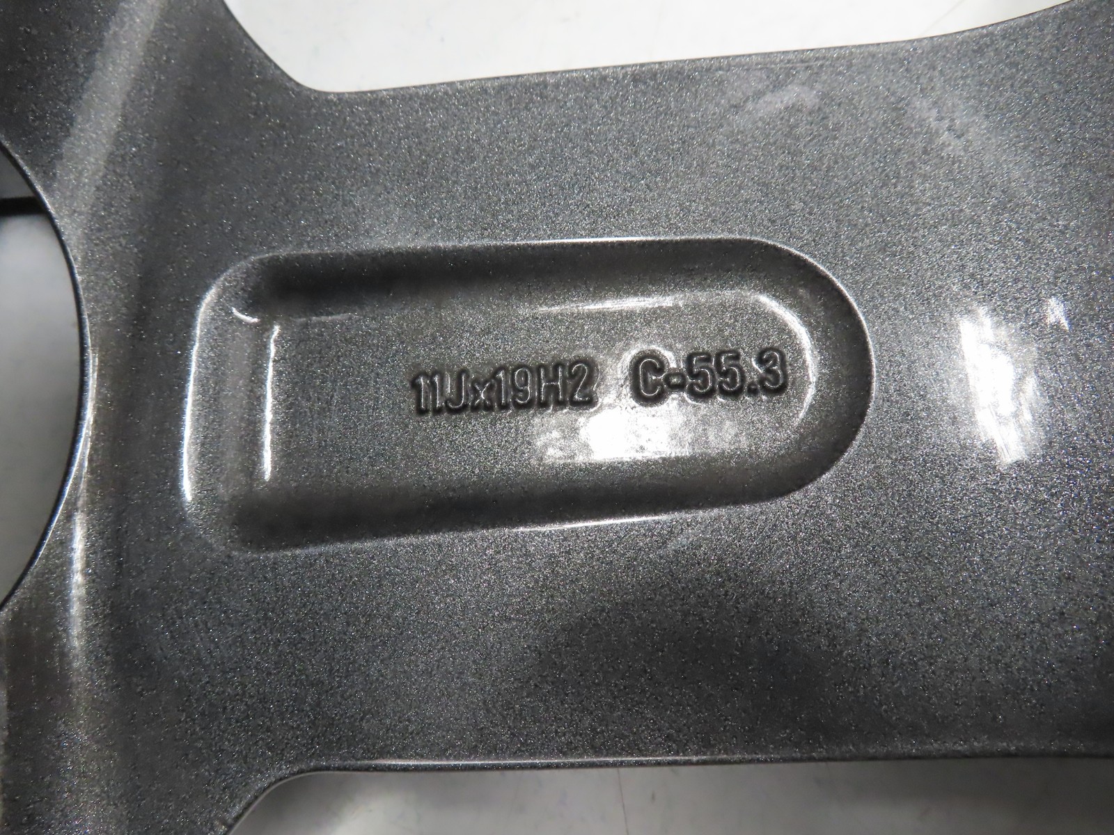 Lamborghini Gallardo 2006 Rear Wheel P/N 400601025A