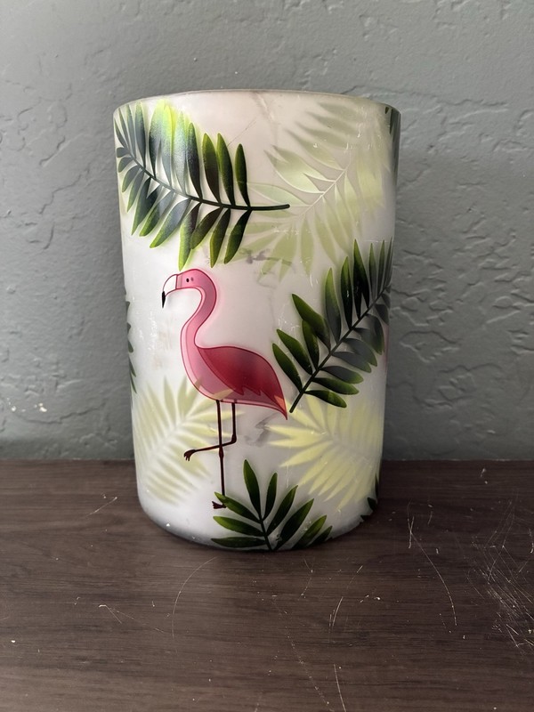 Flamingo YANKEE CANDLE 7” Tall Holder. Palm Leaves. Frosted Glass. Pre Owned.