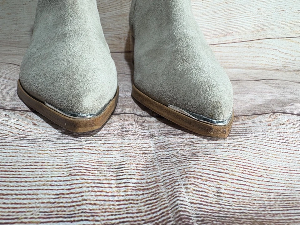 Женские желтовато-коричневые замшевые сапоги Marc Fisher Yale размер 6,5 М с заостренным носком без застежек - Изображение 3 из 4