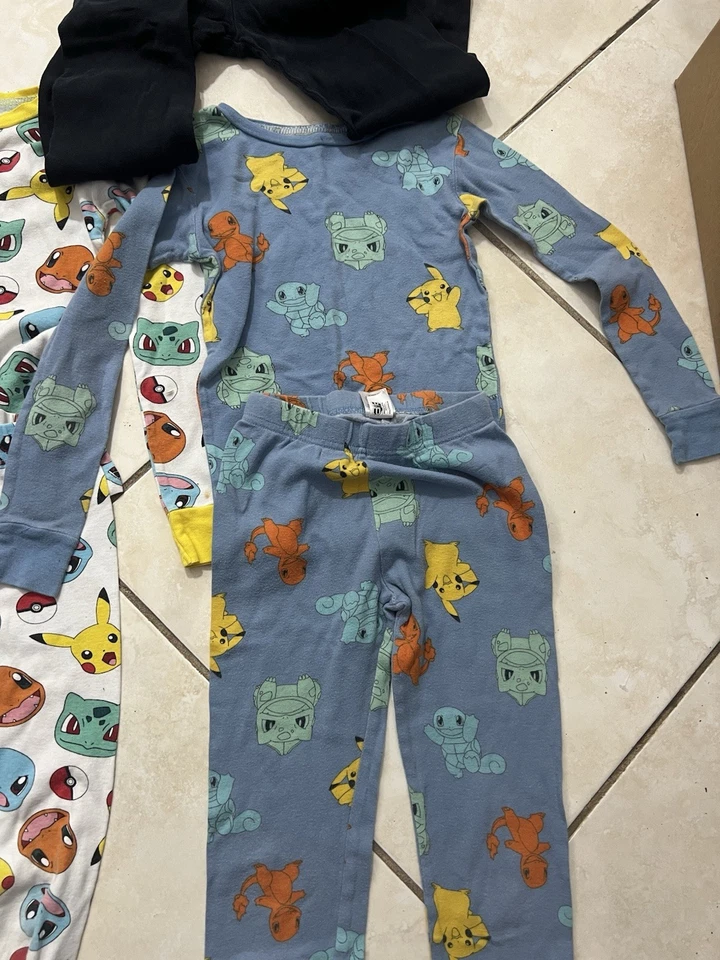 Lote de 3 pijamas infantiles Pokemon blanco y amarillo talla 8 Pikachu Foto 3 de 4