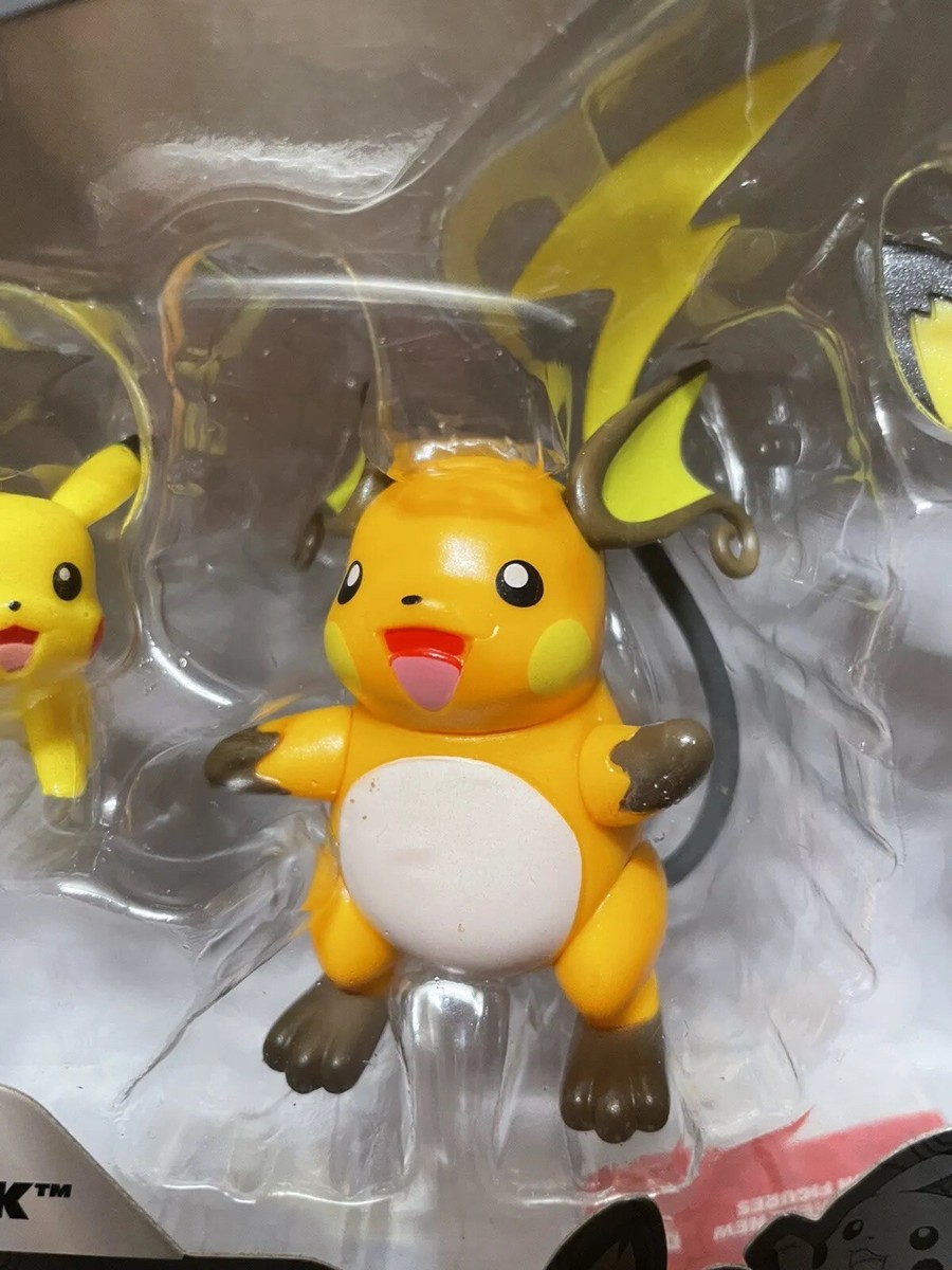 Pokémon Select Evolution 3 Pack - Features 2-Inch Pichu and Pikachu and  3-Inch Raichu Battle Figures