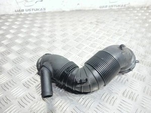 Volkswagen PASSAT B7 2014 Diesel Ansaugrohr Ansaugschlauch Turbolader UST61548