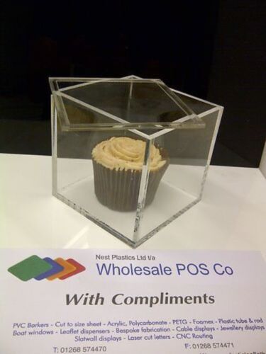 PERSPEX CLEAR ACRYLIC CAKE DISPLAY CASE BOX CAKE SEPARATOR WITH REBATED LID - Picture 1 of 1
