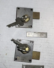 2 Vtg EAGLE Locks With 2 keys   Trunk - Cabinet - Furniture - Door