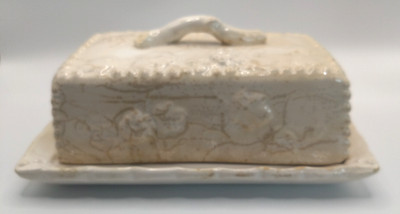 Arnart Traditional American Vintage Ceramic Lidded Butter Dish