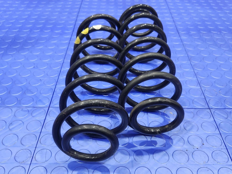 2005-2018 Volkswagen Jetta Sedan Rear Suspension Coil Springs OEM 1K0511115DF - Image 2 of 4