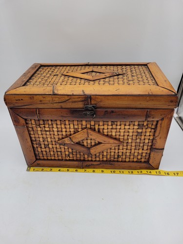 Vintage Style Bamboo Woven Storage Chest Box Rustic Boho Rattan Trunk Decorative