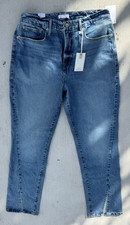 Good American Jeans Women's Size 12/31 Medium Wash Good Boy NWT