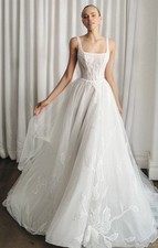 La Premier Bridal Kayla Wedding Dress Size 12