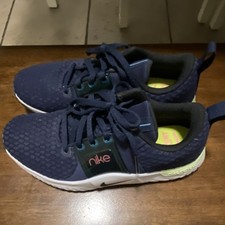 Nike Renew women  s low Top Athletic Sneakers Blue Solid Lace-Up size 6