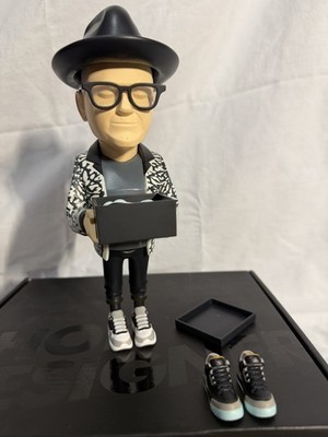 Danil Yad Mighty Jaxx 8  Vinyl Figure Shoe Designer Tinker Hatfield