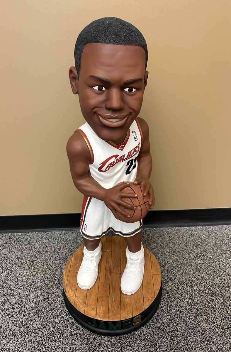 Forever Collectibles NBA ボブルヘッド Forever Collectibles Lebron James (HOF, 16/100) 3 Foot Bobble Head