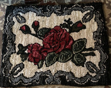 Lovely Hand Hooked Roses Rug 29 x 23 Inches