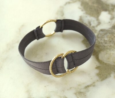 Armband Haarband GAS BIJOUX Athletic Bracelet Haargummi Gold Ring Lila Seide