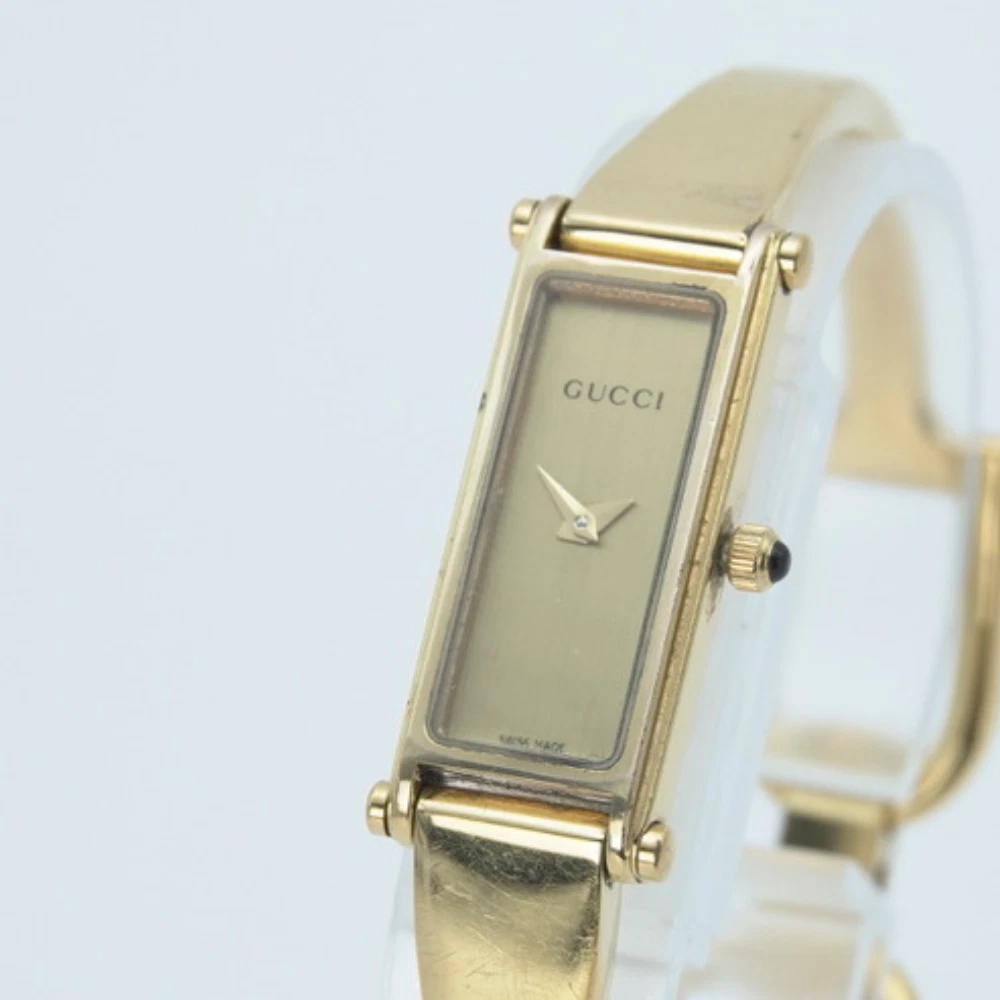 [Exc+5] Montre Femme Gucci 1500L Quartz Cadran Doré Rectangle Vintage Japon