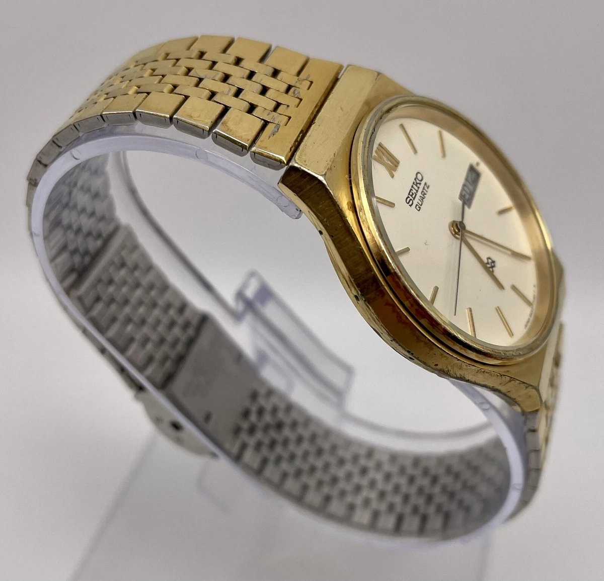 Vintage Seiko Quartz Men s Watch Gold Tone 8223 7069 New Battery