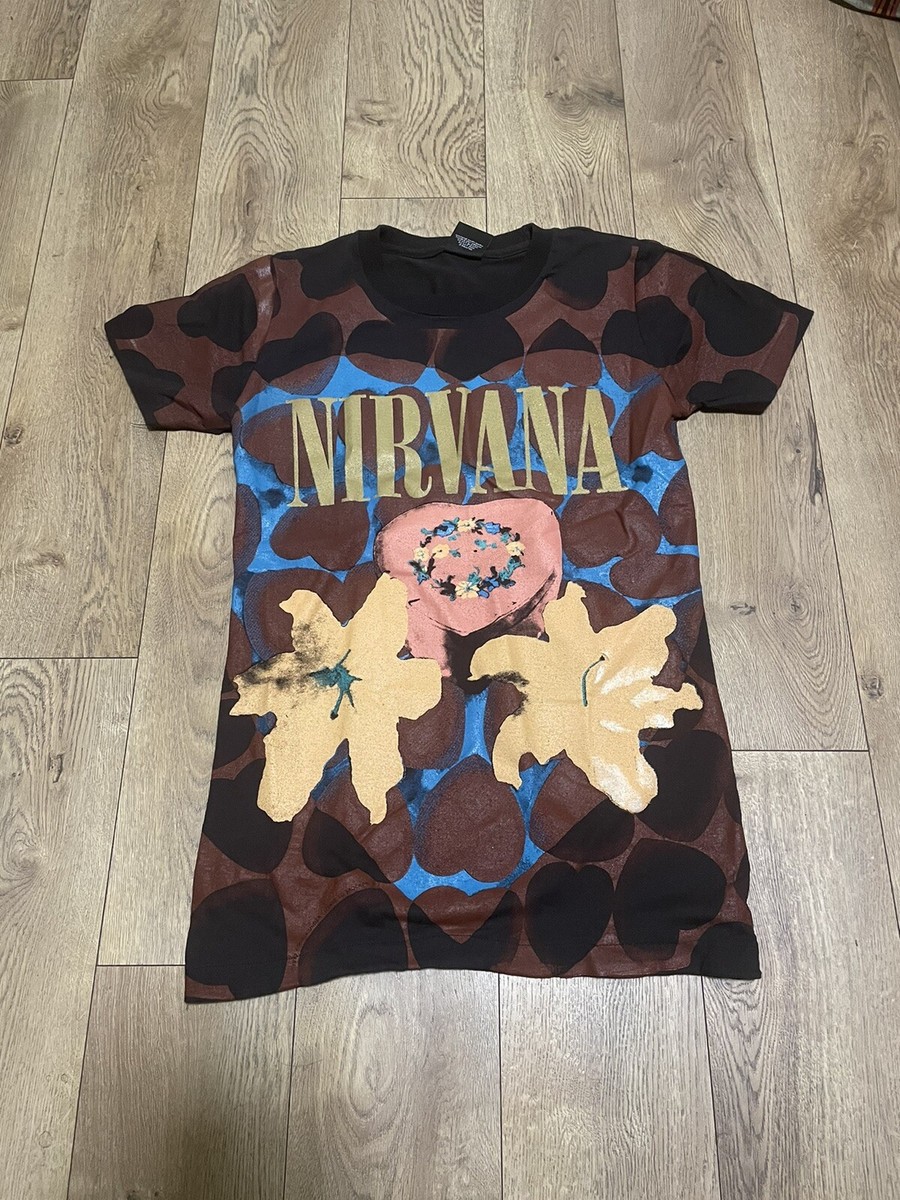 Nirvana Heart Shaped Box Shirt (bootleg) | eBay Nirvana Heart Shaped Box Shirt (bootleg) | eBay
