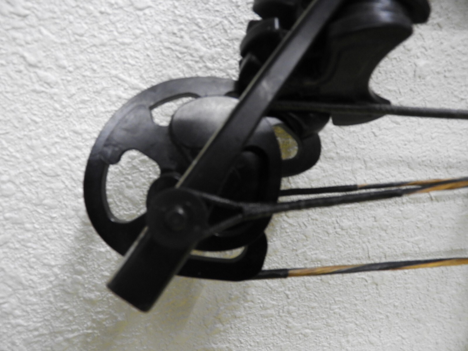 CENTERPOINT TORMENTOR 380 WHISPER CROSSBOW eBay