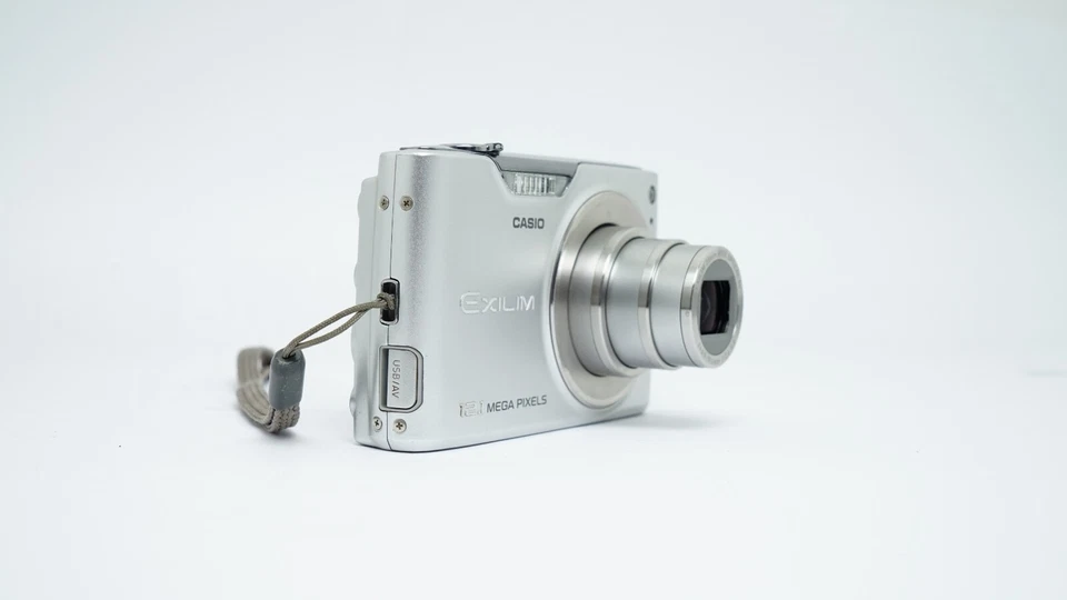 CASIO EXILIM EX-Z450 Digitalkamera 12,1 MP - Bild 4 von 4