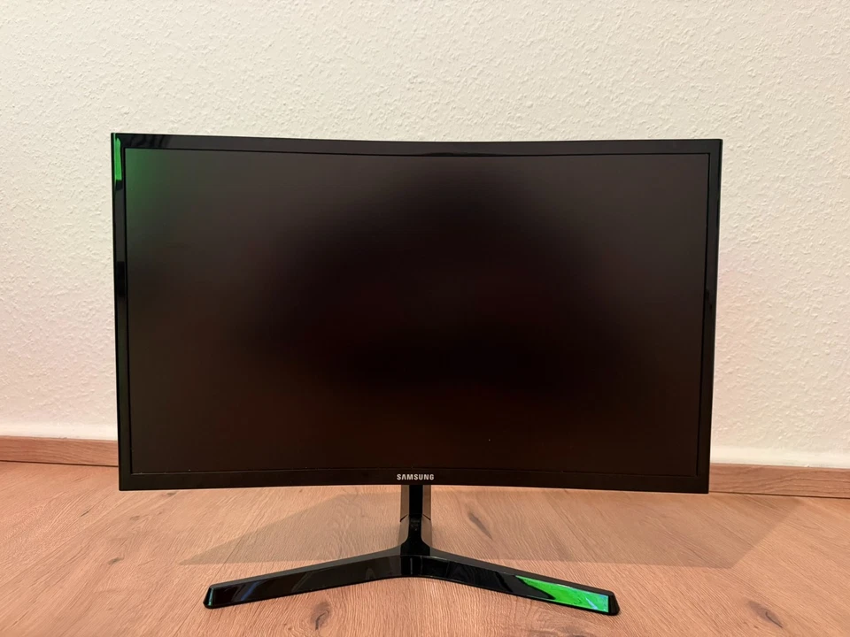 Samsung  24zoll Full HD Schwarz Curved Monitor Gaming Office