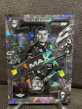 Top Max Verstappen Cards to Collect 22