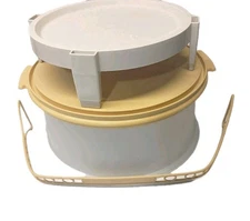 Tupperware Vintage Large Cake Carrier with Handle and Pie Stacker Insert