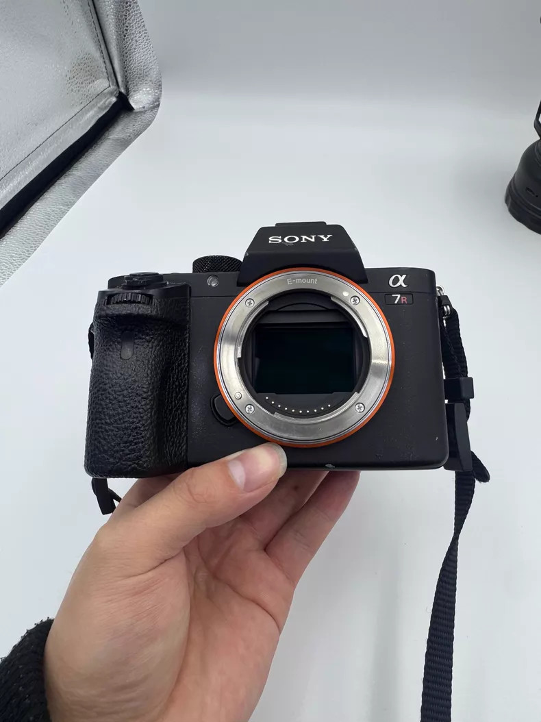 Sony Alpha a7R ii ILCE-7RM2 A7R II 42.4MP Digital Camera(Only Body