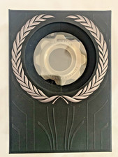Gears Of War COG Medalla de Servicio Adam Fenix COLECCIONISTA CAJA DE PREMIOS BANDERA + LIBRO DE ARTE