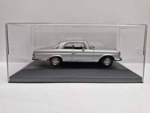 Minichamps 400 038120 Mercedes 280SE 3.5 Coupe W111 1/43 MIB in replacement cabi - Picture 2 of 10