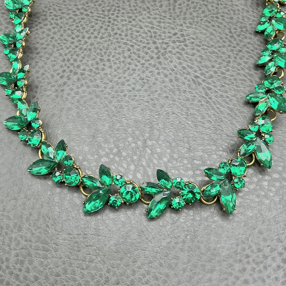 Colar feminino folha de strass verde esmeralda tom dourado declaração ajustável - Imagem 4 de 4