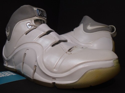 NIKE ZOOM LEBRON IV 4 STORMTROOPER 