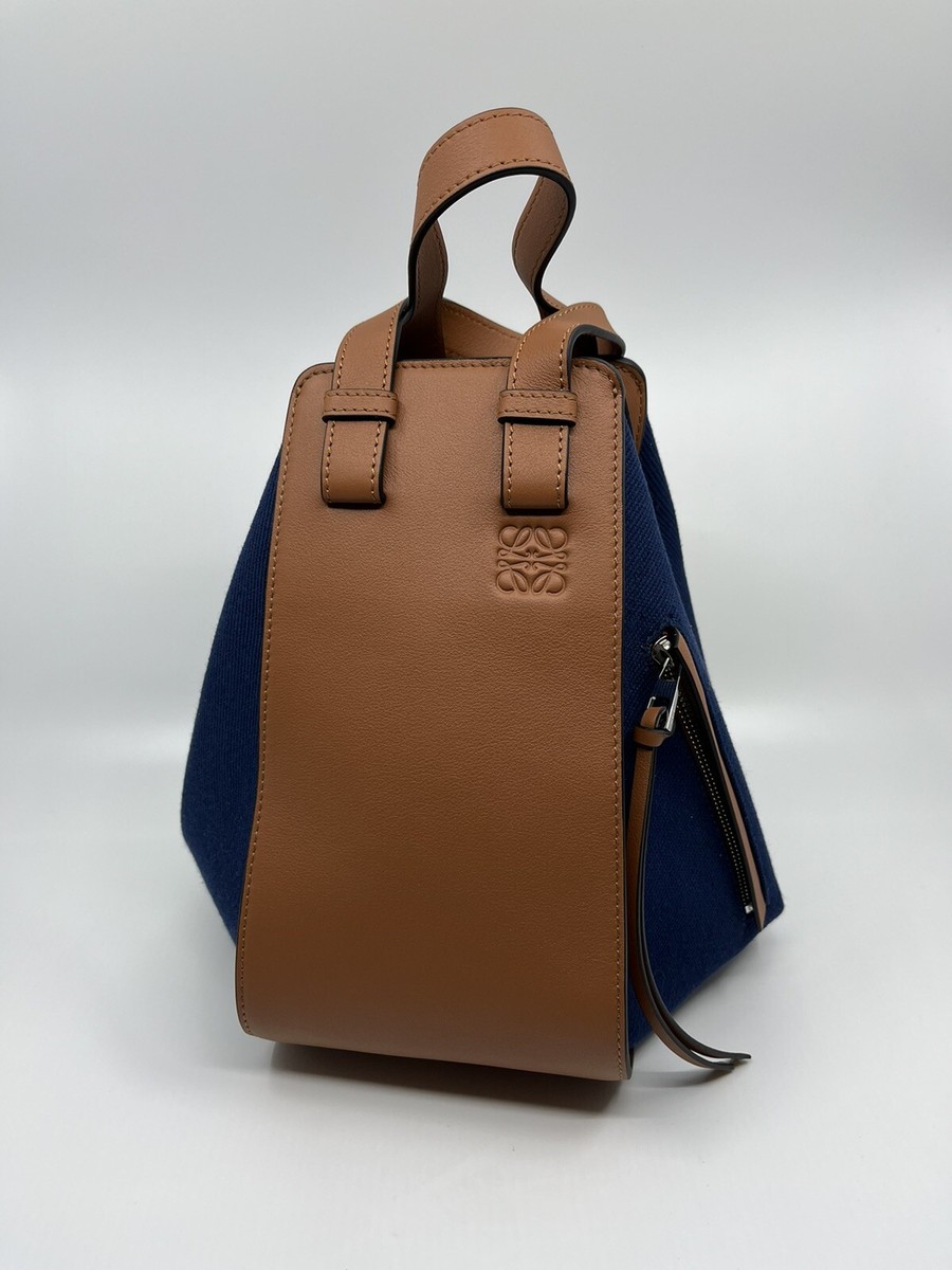 ショルダーバッグ・ポシェット LOEWE Medium Hammock Bag in Classic Calfskin in Elc Blue LOEWE HAMMOCK MEDIUM BAG Navy blue Bolso sac borsa | eBay
