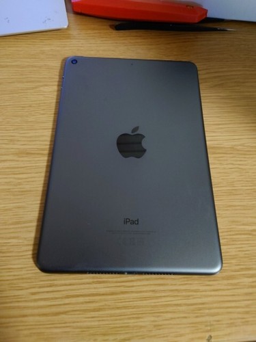 Apple iPad Mini (5th Generation) 64GB - Space Grey (READ DESCRIPTION) J1. - Afbeelding 4 van 5