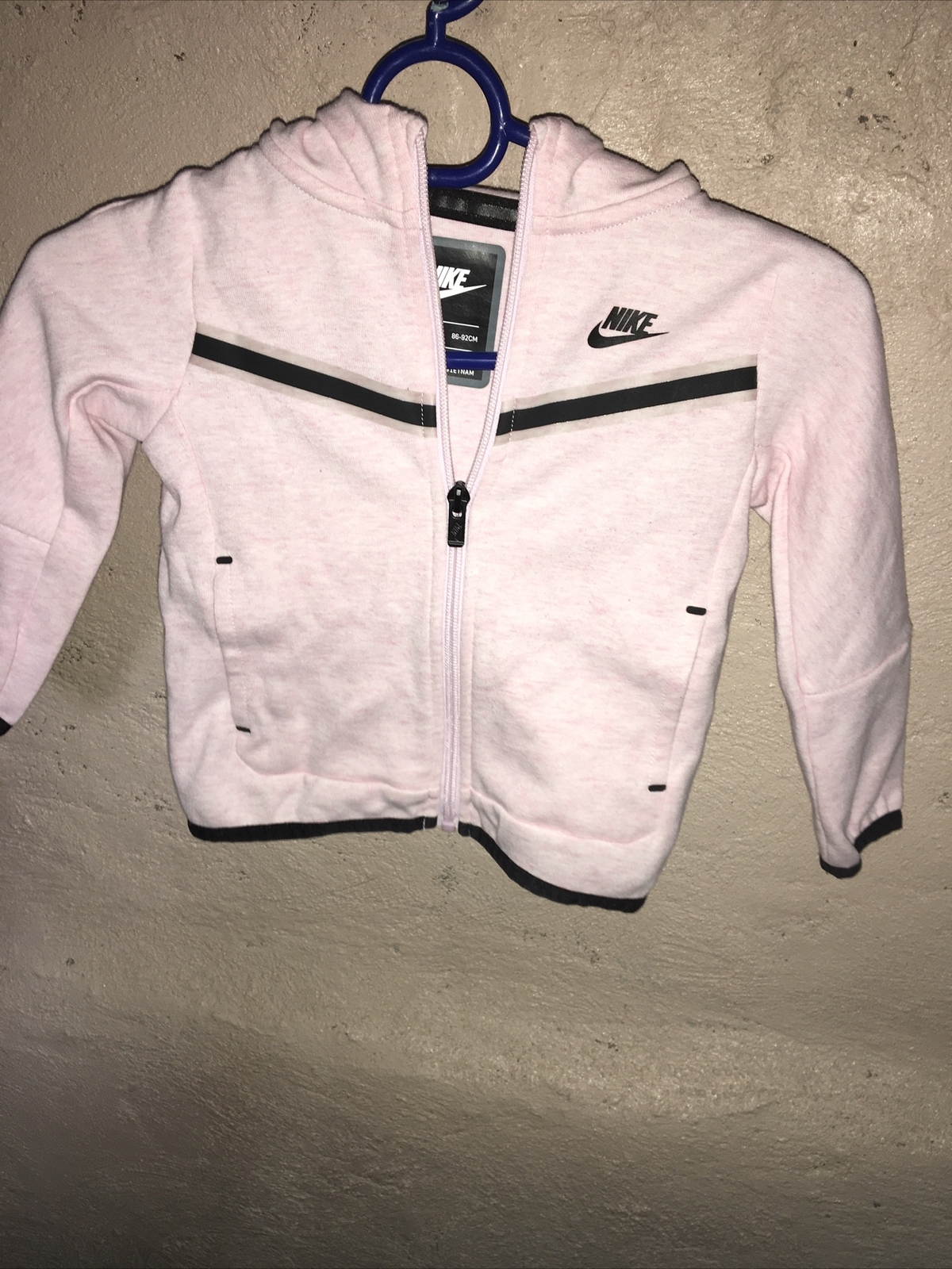 Sudadera Nike Color: Rosa Y Negro Talla:M