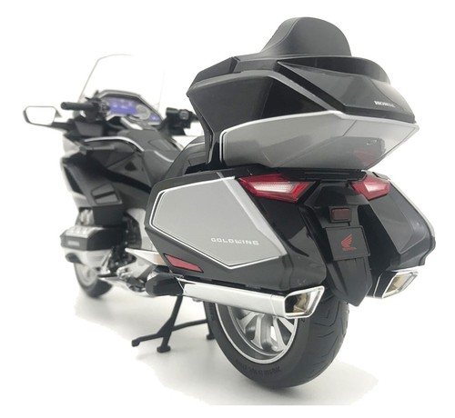 LCD Models 1:12 HONDA GOLDWING TOUR GRAY METALLIC 2020 Modell - LCDM2104-HGM - Bild 2 von 4