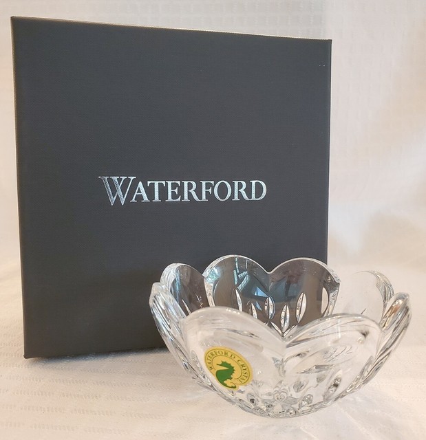 Waterford Crystal Lismore Heart Bowl in Waterford Gift Box 4"W