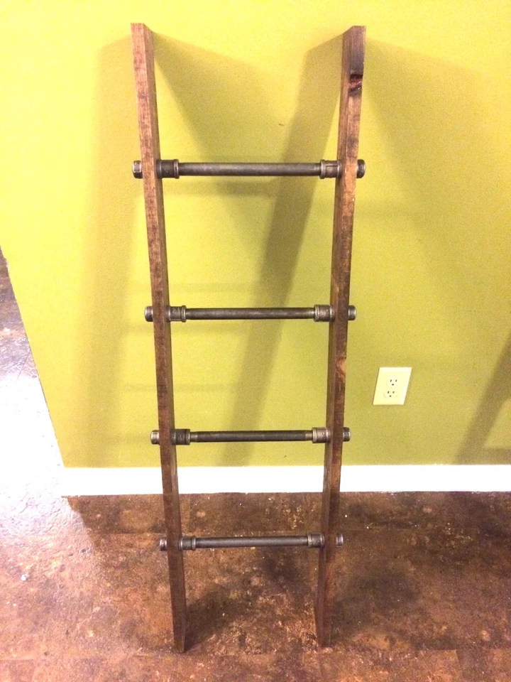 Rustic Industrial Pipe and Wood Blanket Ladder - Wood Quilt Ladder - Wall Ladder - Image 2 of 4