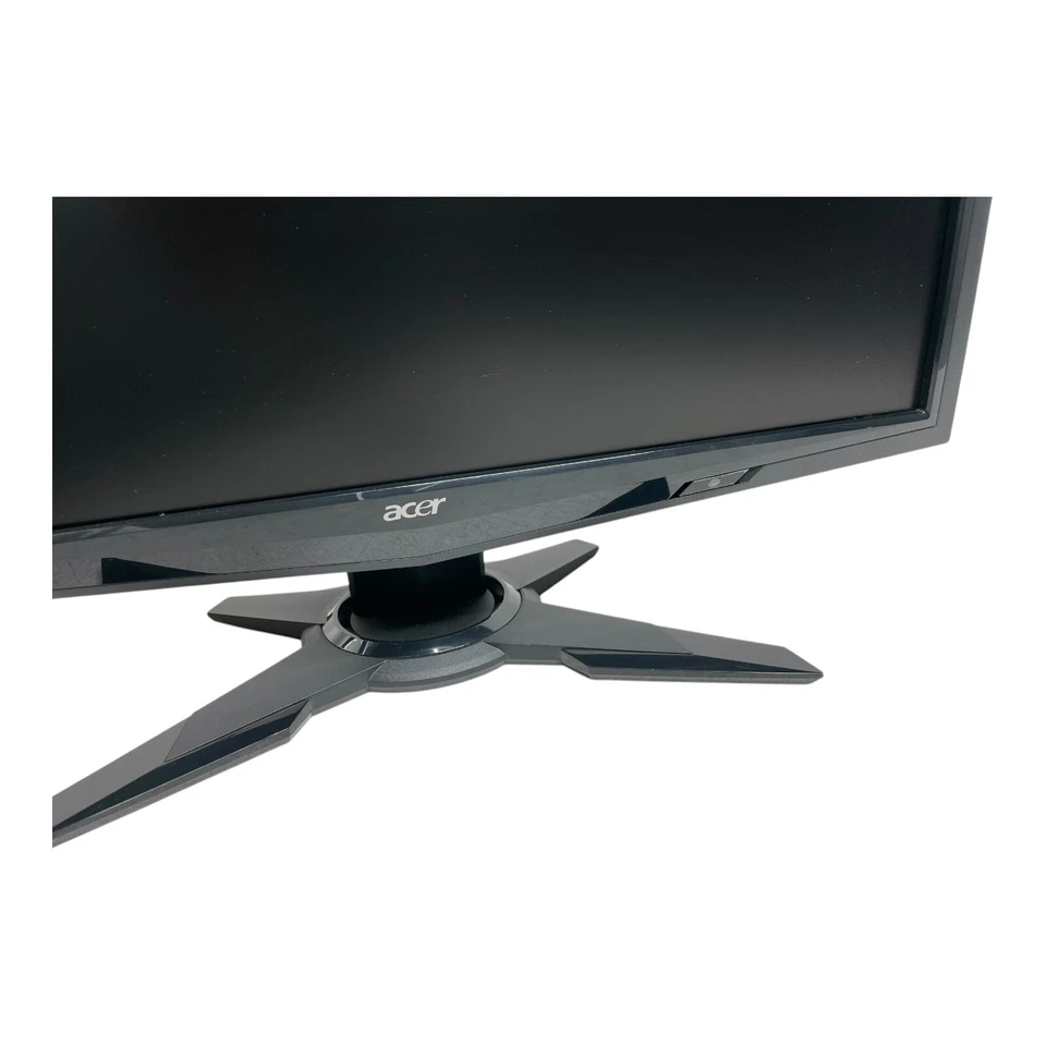 Acer G215H  LCD Monitor 20.5 X 10.5 inch NO Adapter/cables - Image 4 of 4