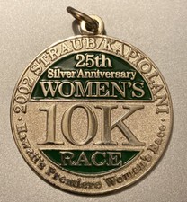 2002 25th ANNIVERSARY STRAUB KAPIOLANI 10K WOMENS RACE HAWAII FINISHERS MEDAL