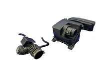 2025 KIA K4 FWD 2.0L AIR INTAKE CLEANER FILTER HOUSING W/ PIPE 28110-GG250 OEM