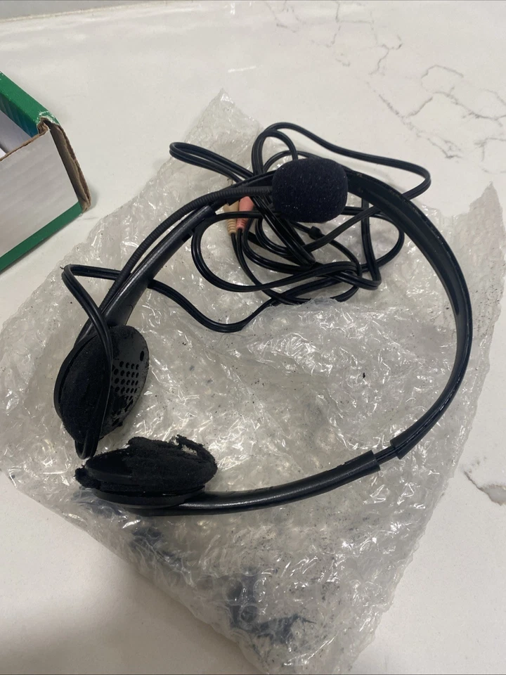 Dragon Naturally Speaking 10 Mic Headset Voice Recognition (New in Box) - Image 4 of 4