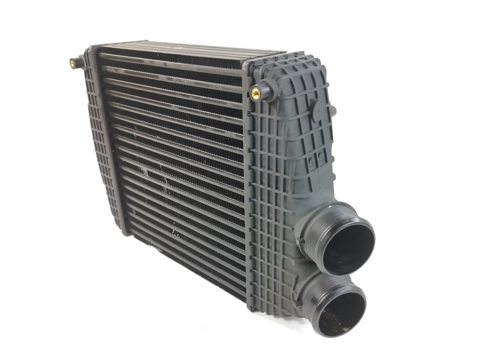Maserati Ghibli 2018 M156E AWD 3.0 AC Front Left Side Turbo Intercooler Radiator