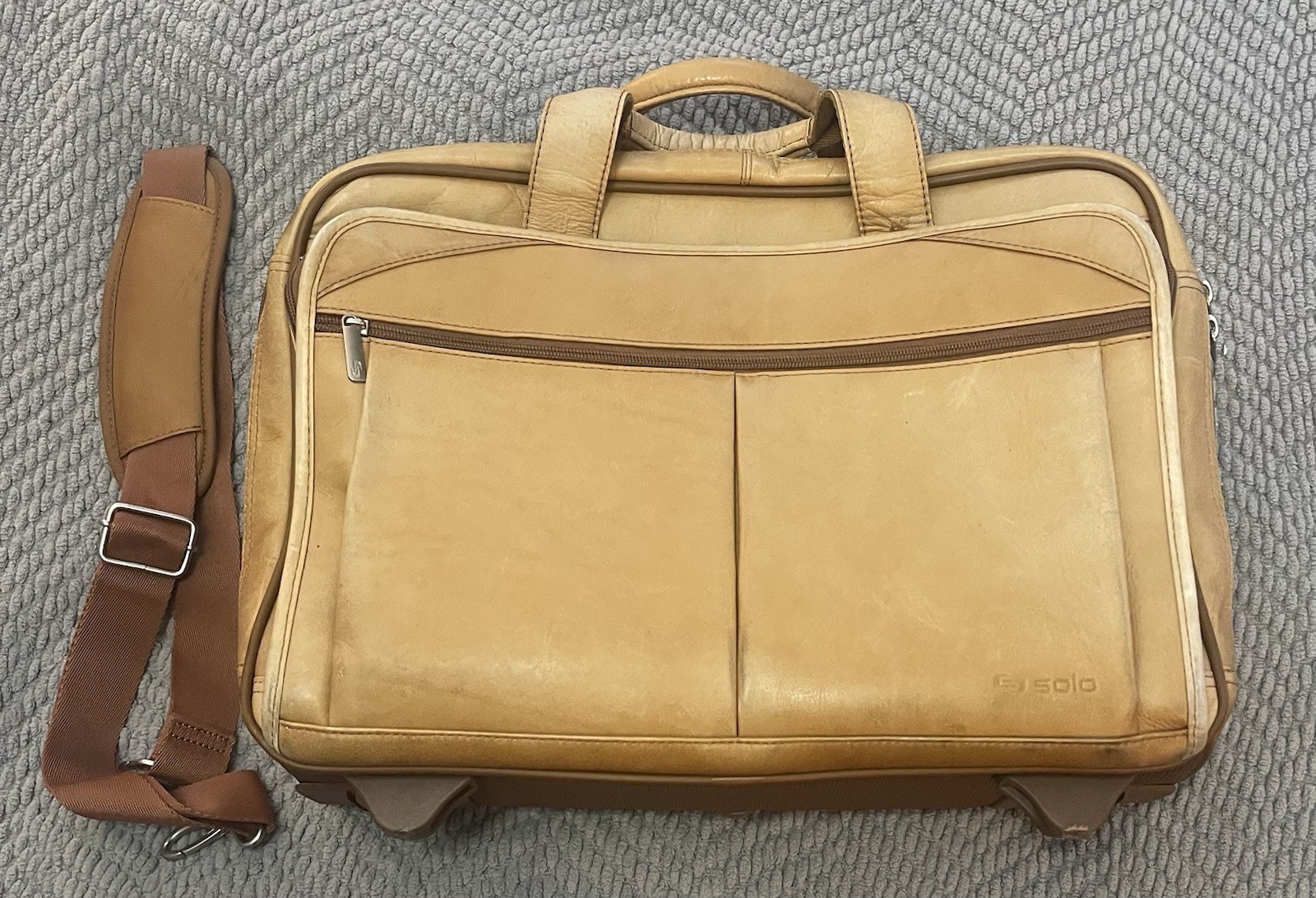 Solo New York Walker Brown Camel Leather Briefcase Laptop Ro