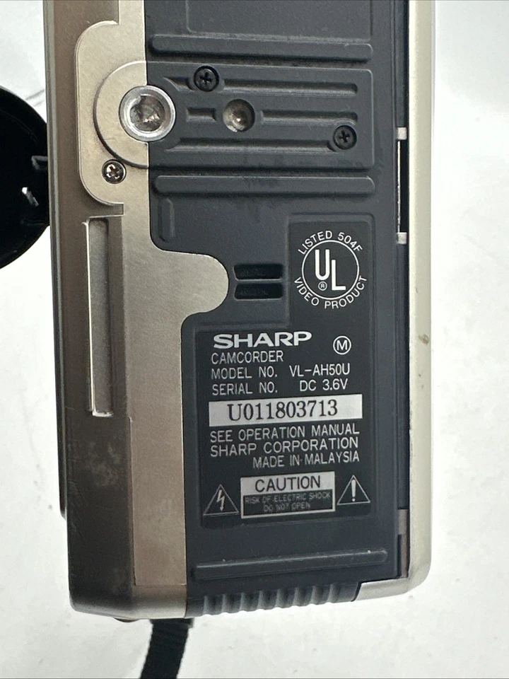 Sharp VL-AH50 HI 8 Viewcam Camcorder VCR, Bag, Video Tape. No Battery - Image 4 of 4