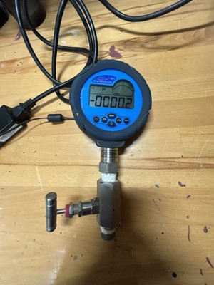 Additel 681 Digital Pressure Gauge 0-5000 PSI with Needle Valve
