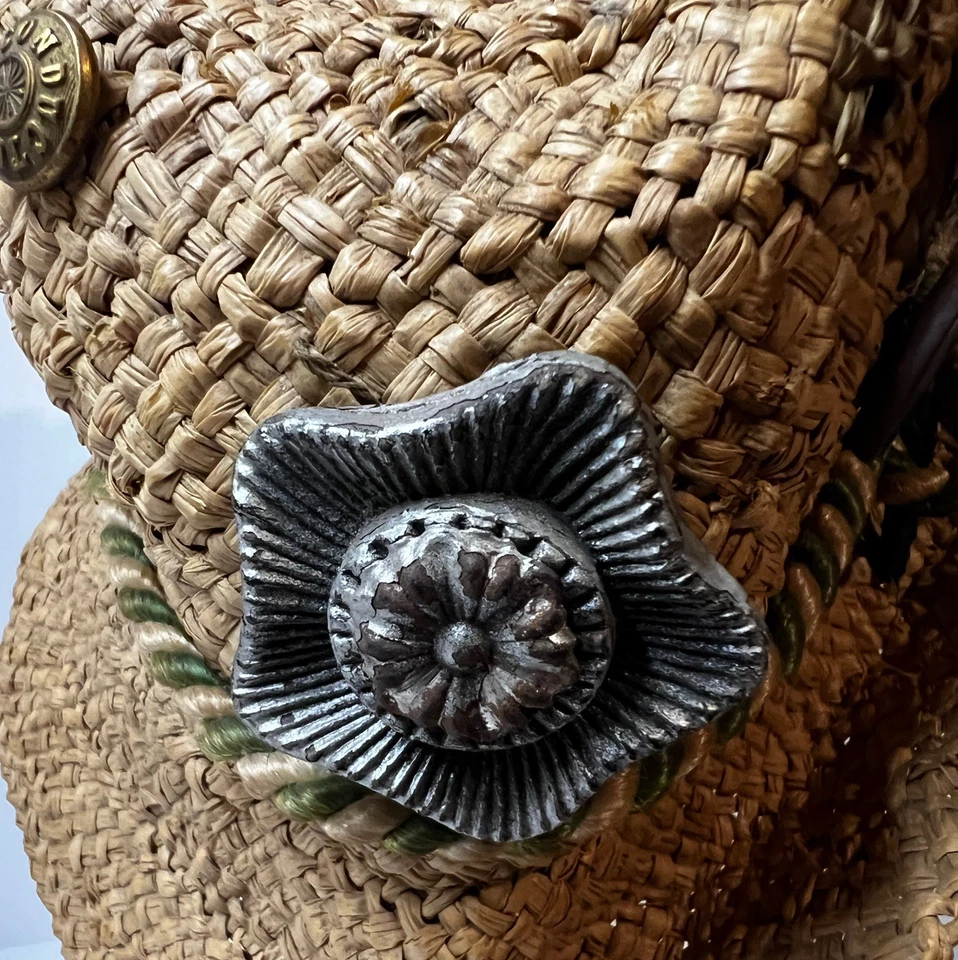 Sombrero de paja tejido vintage para excursionistas botones colgantes hallazgo patrimonial Foto 4 de 4