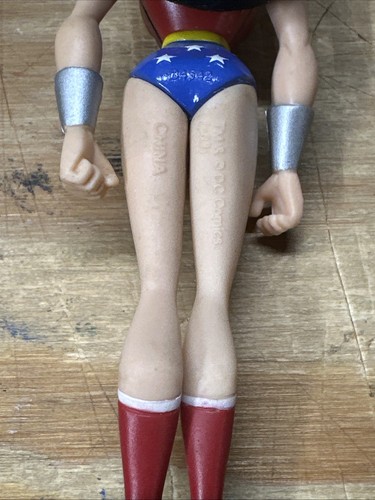 JLU WONDER WOMAN 4.75" Action Figure Mattel DC Justice League Unlimited 2000s - Picture 4 of 6