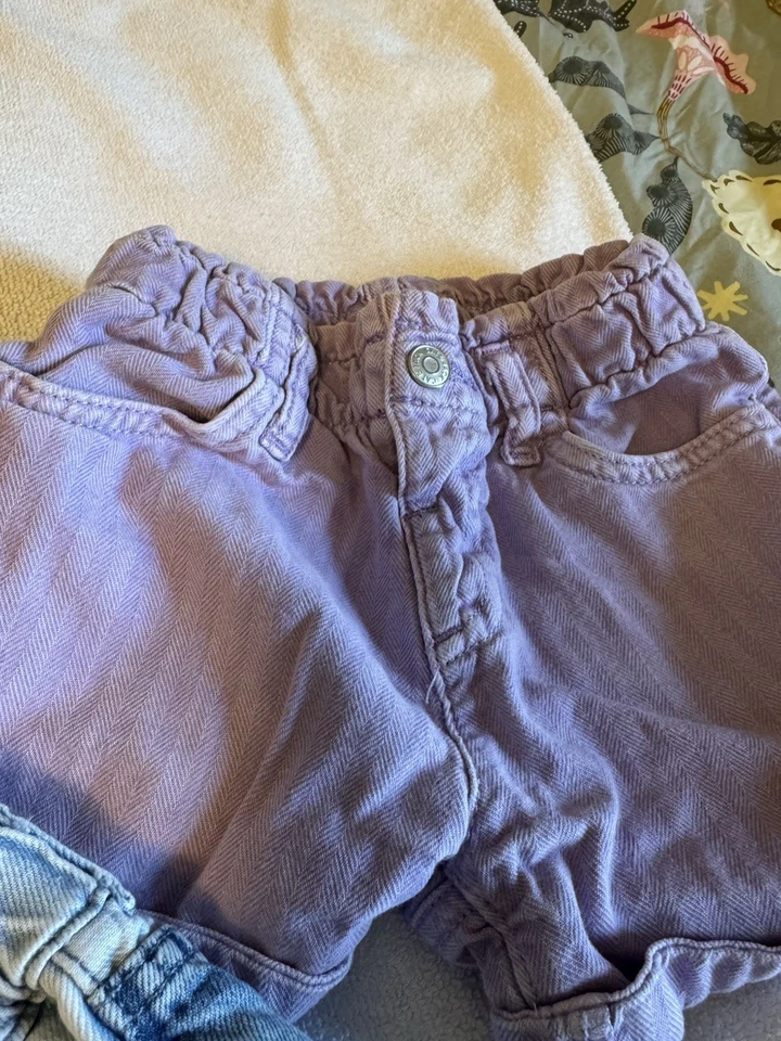 Paquete de pantalones cortos Gap para niños y niñas talla 5 Foto 3 de 4