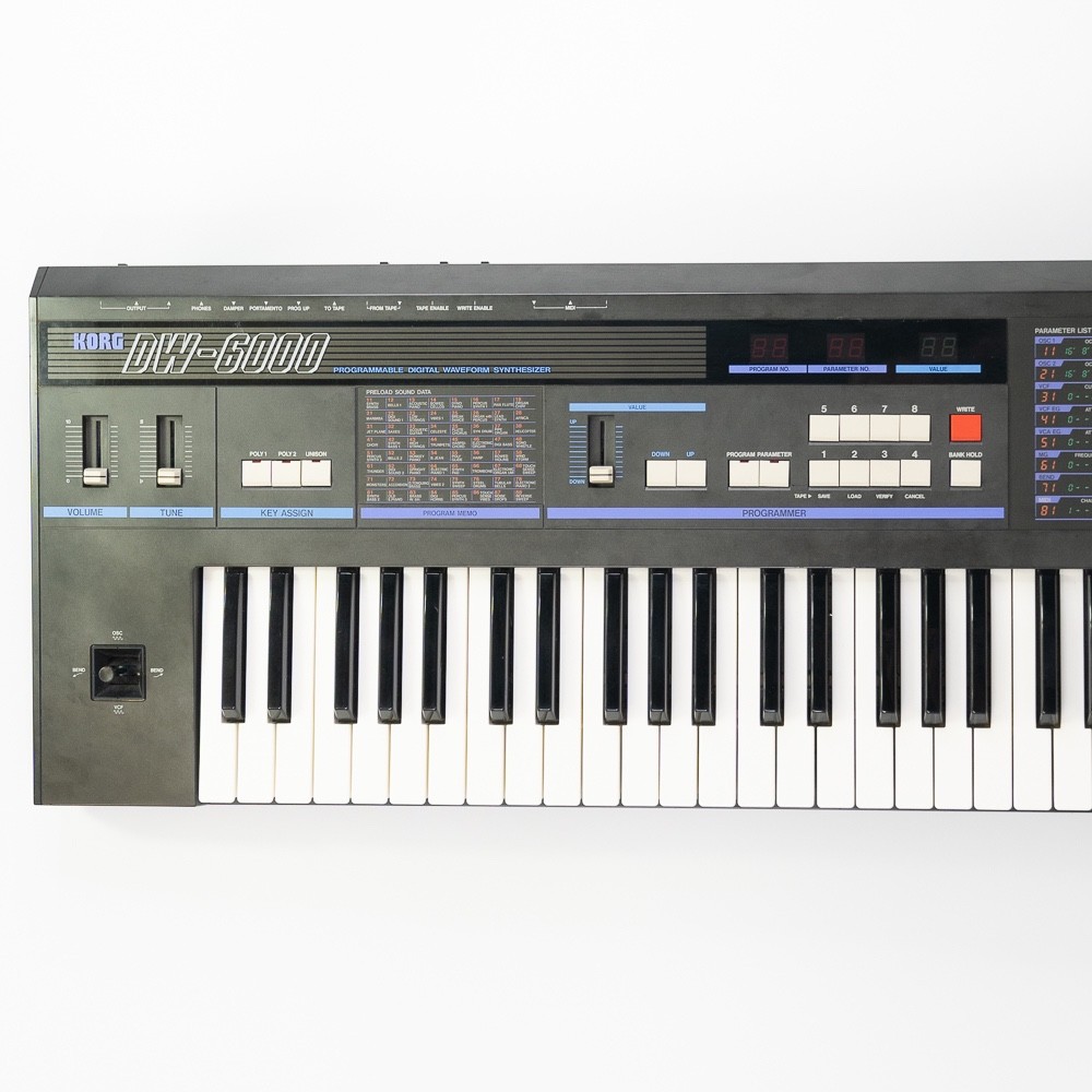 Korg DW-6000 6-Voice Synthesizer Keyboard w/ Gig Bag – Vintage